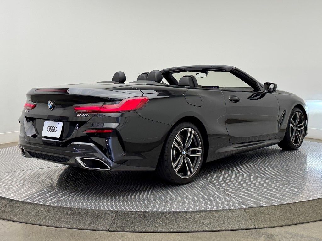 Thumbnail: 2023 BMW 8 Series - 16
