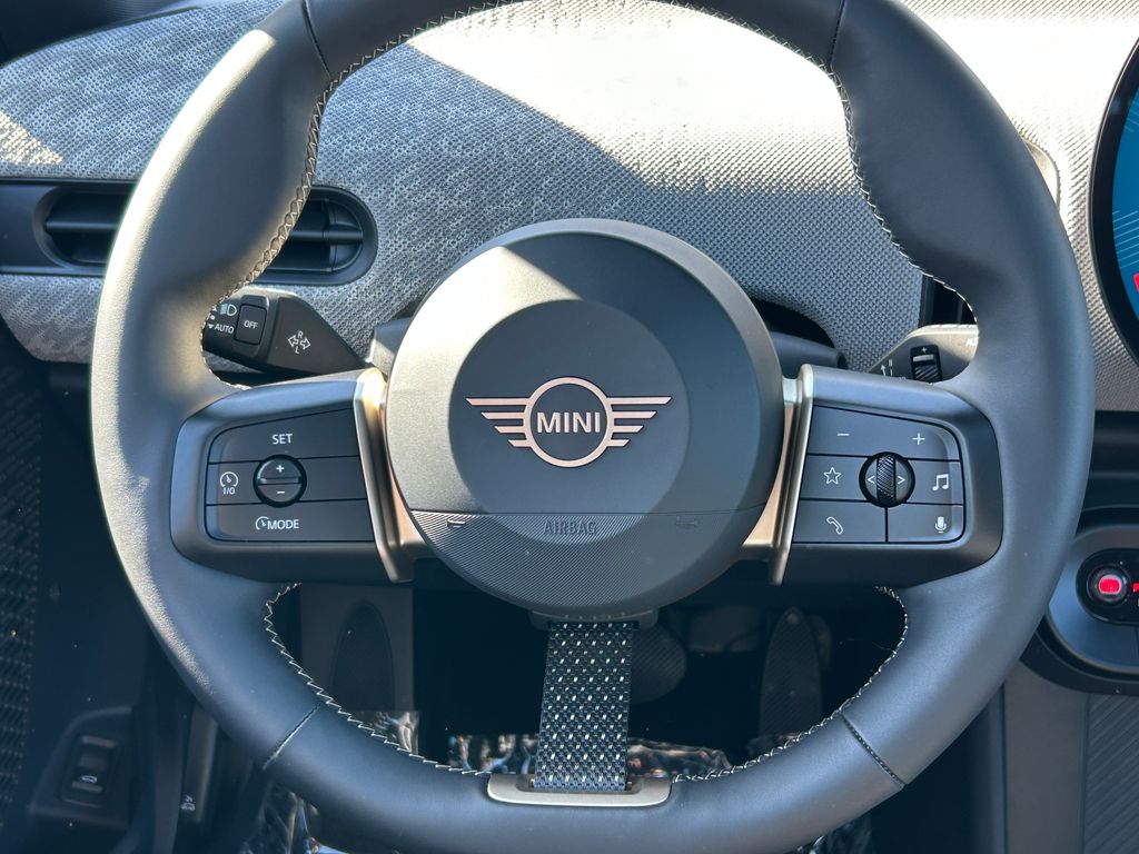 Thumbnail: 2025 MINI Cooper - 18