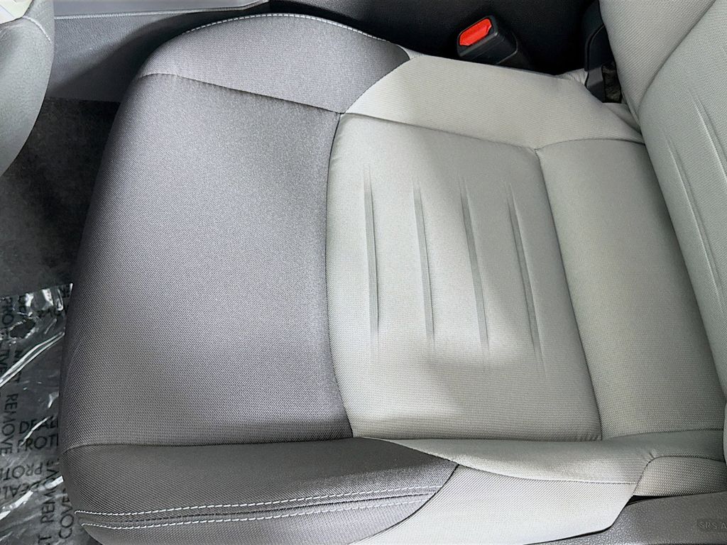 2025 Toyota Tacoma TRD PreRunner - Photo 14