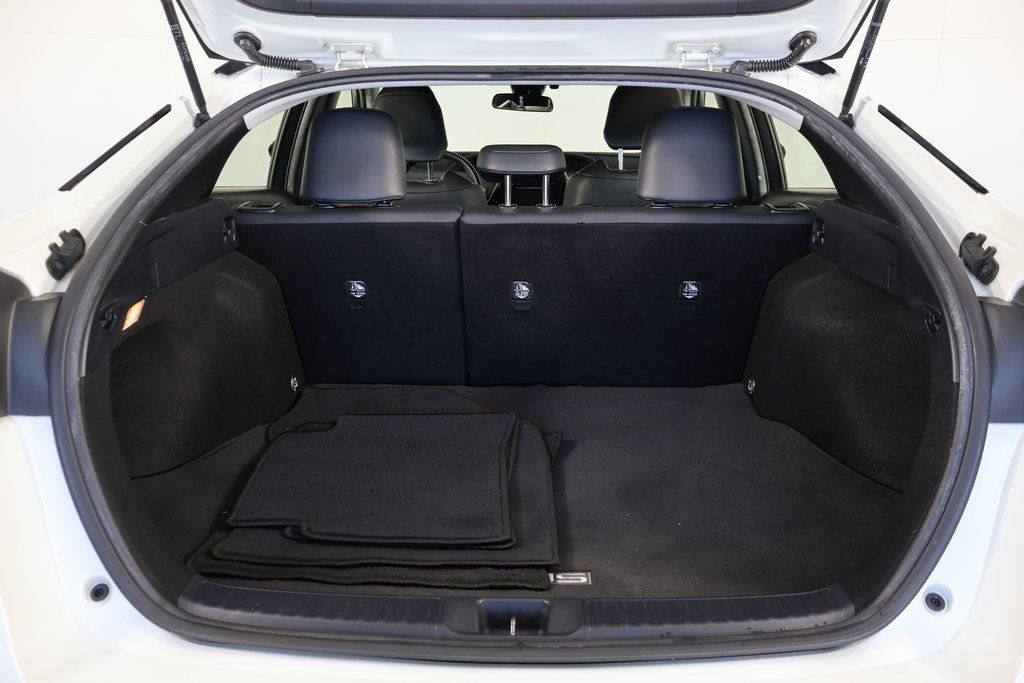 Thumbnail: 2016 Toyota Prius - 14