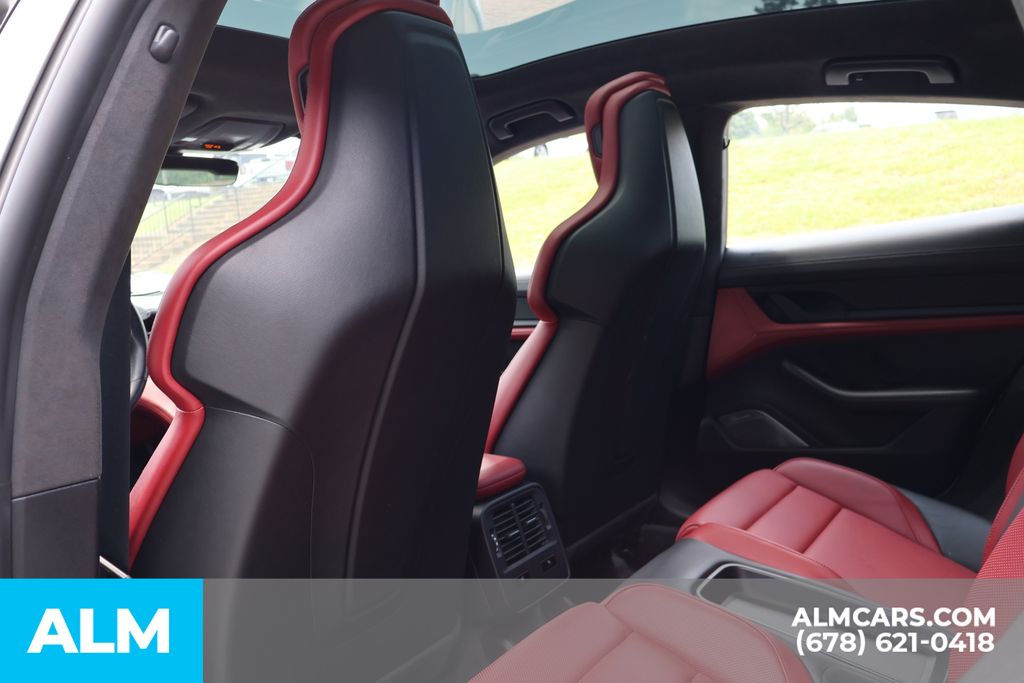 Used 2020 Silver Porsche Turbo image 18