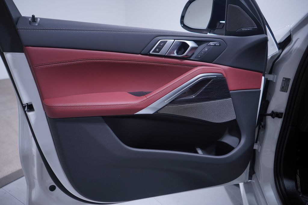 Thumbnail: 2026 BMW X6 - 10