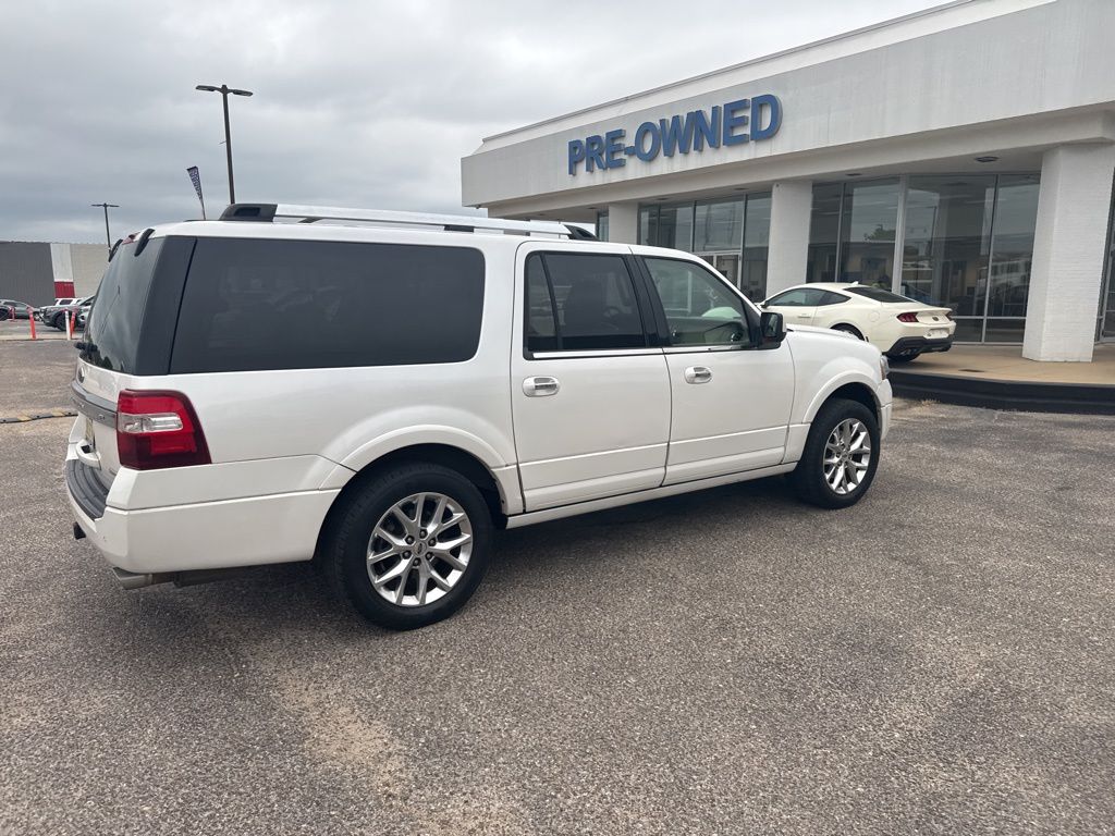 2017 White Platinum Metallic Tri-Coat Ford Expedition EL Limited RWD SUV