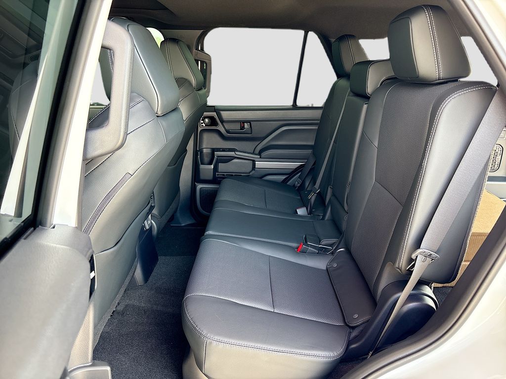 Thumbnail: 2026 Toyota 4Runner - 21