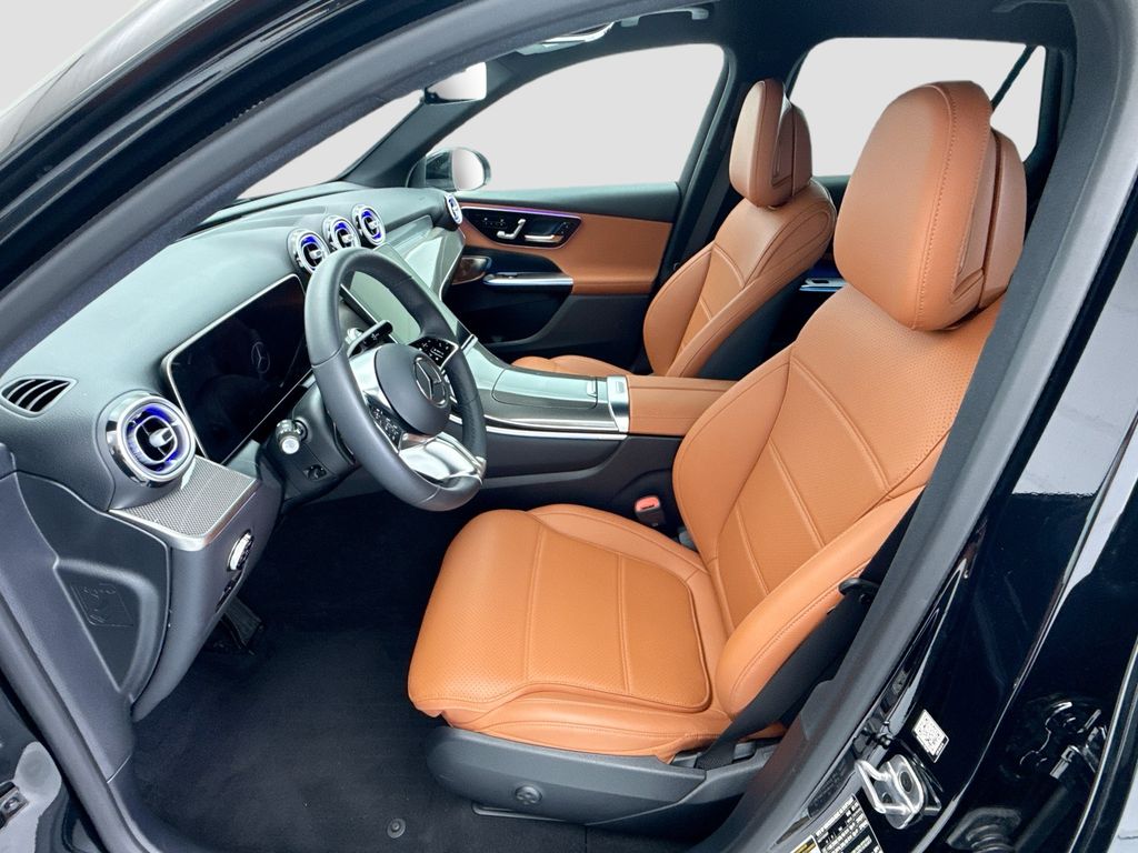 Thumbnail: 2026 Mercedes-Benz GLC - 18