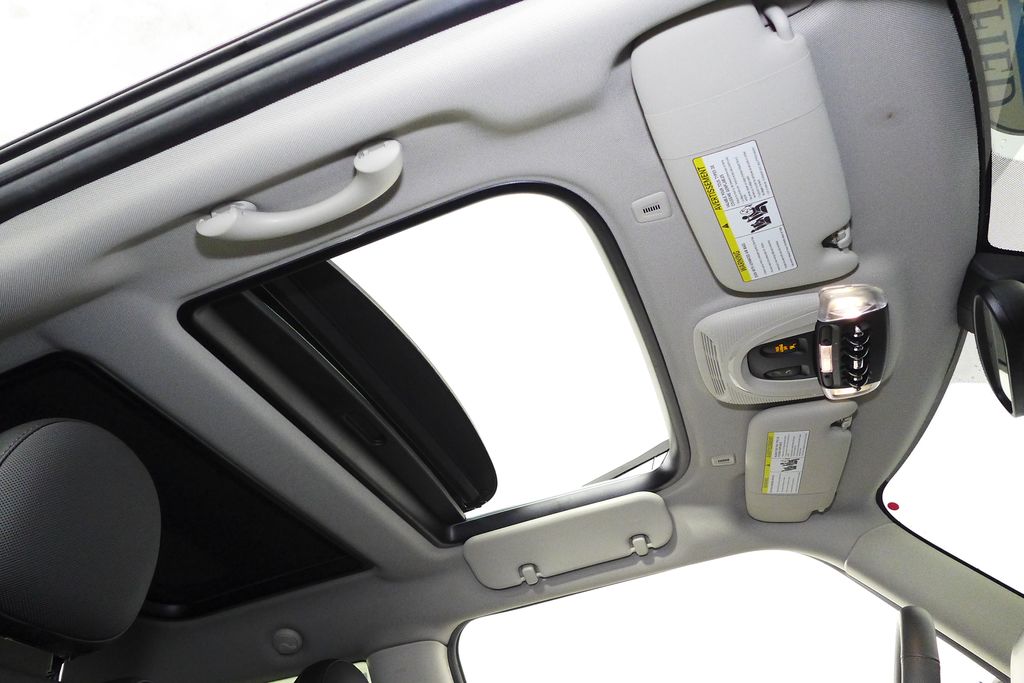 Thumbnail: 2024 MINI Cooper - 19