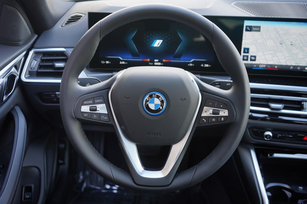 2024 BMW i4 eDrive35 19