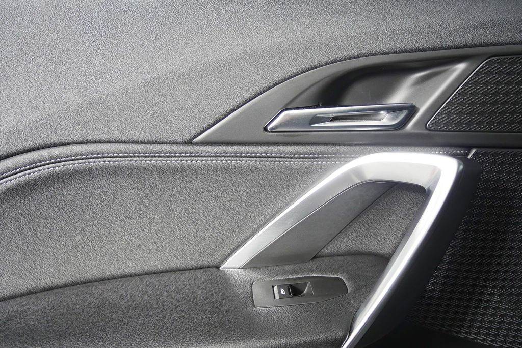 Thumbnail: 2023 BMW X1 - 14