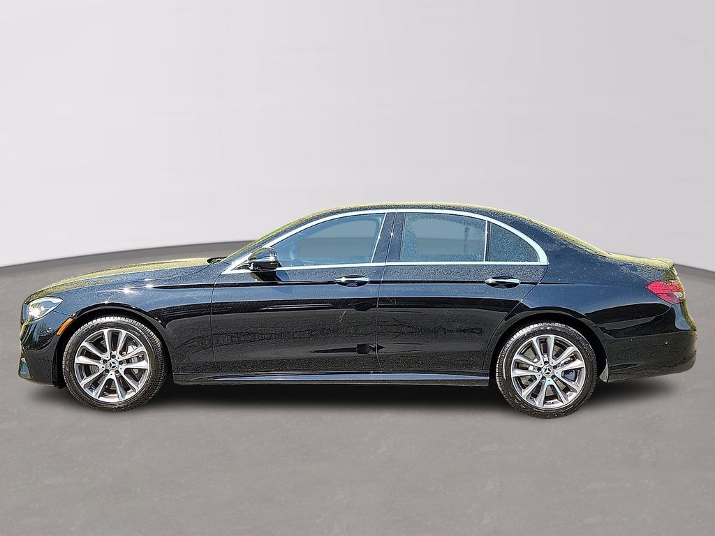 Thumbnail: 2022 Mercedes-Benz E-Class - 7