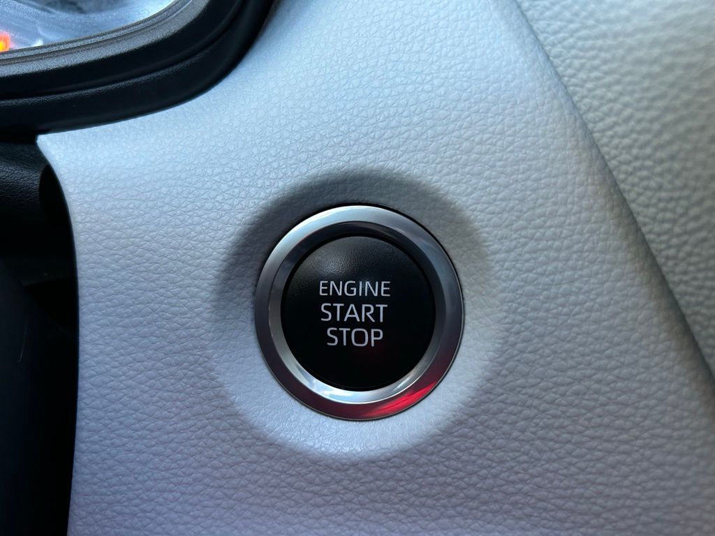 Thumbnail: 2024 Toyota Corolla - 26