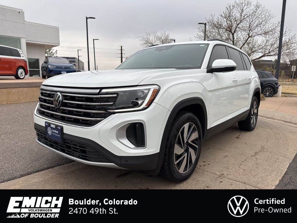 Pure White 2024 Volkswagen Atlas SE 4Motion AWD with Technology SUV / Crossover All-Wheel Drive 8-Speed Automatic
