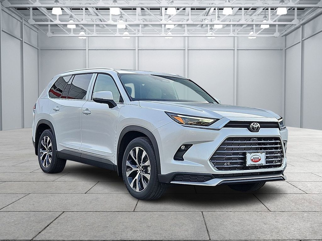 Thumbnail: 2026 Toyota Grand Highlander - 3