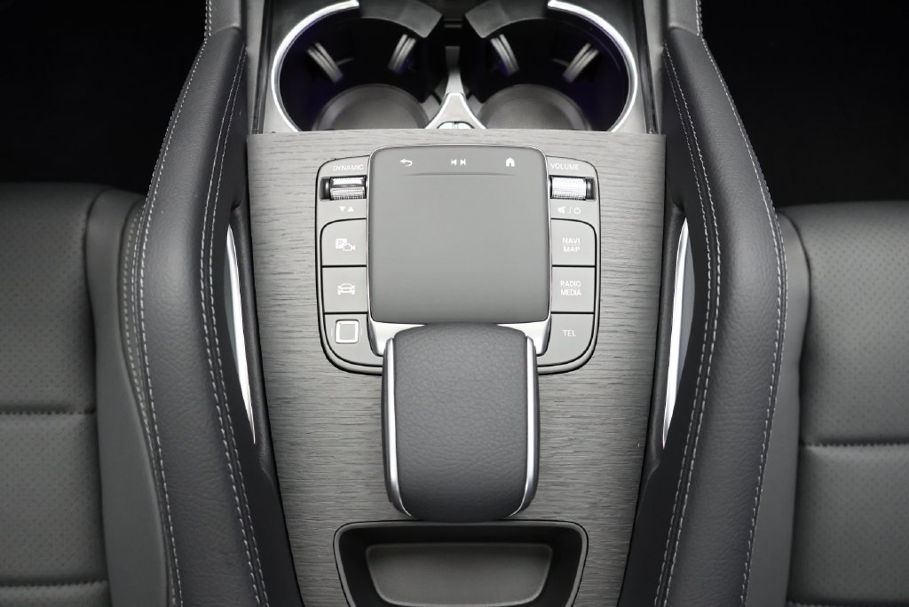 Thumbnail: 2026 Mercedes-Benz GLE - 29