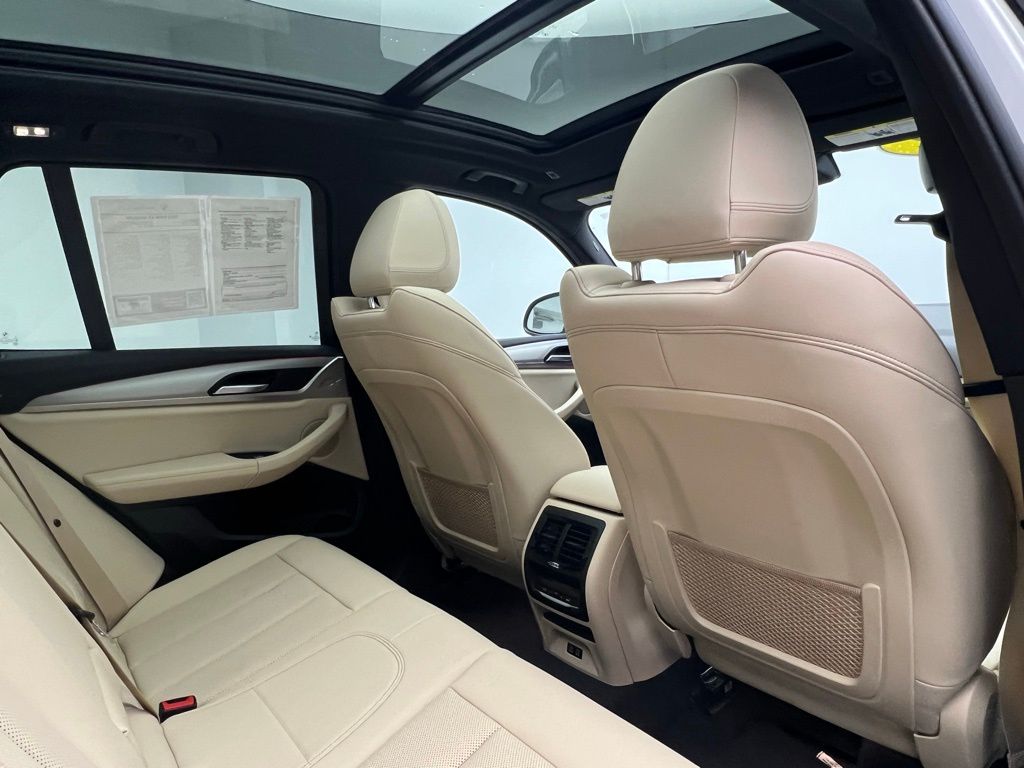 Thumbnail: 2022 BMW X3 - 8