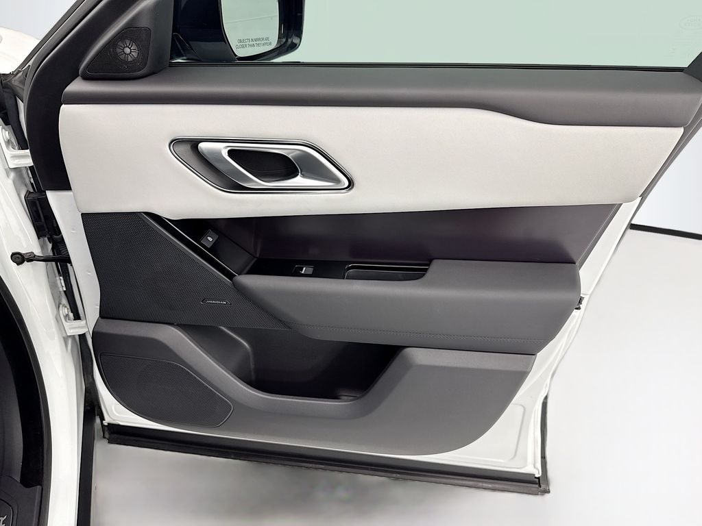 Thumbnail: 2026 Land Rover Range Rover Velar - 24