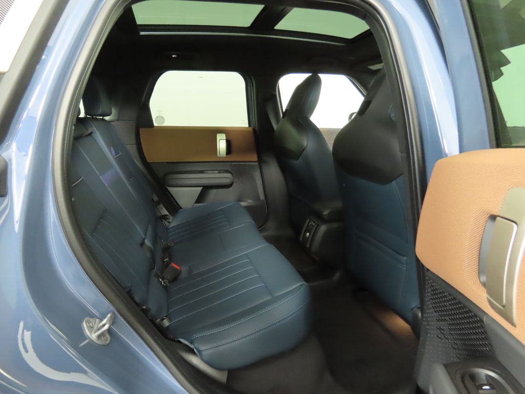 2025 MINI Cooper Countryman Signature 25