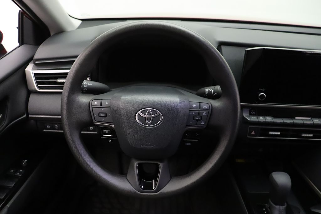 2025 Toyota Camry LE 23