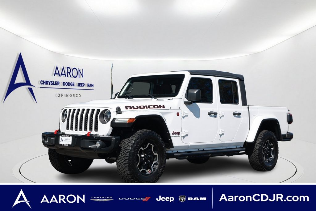 Bright White Clearcoat 2021 Jeep Gladiator Pickup Truck Four-Wheel Drive 8-Speed Automatic
