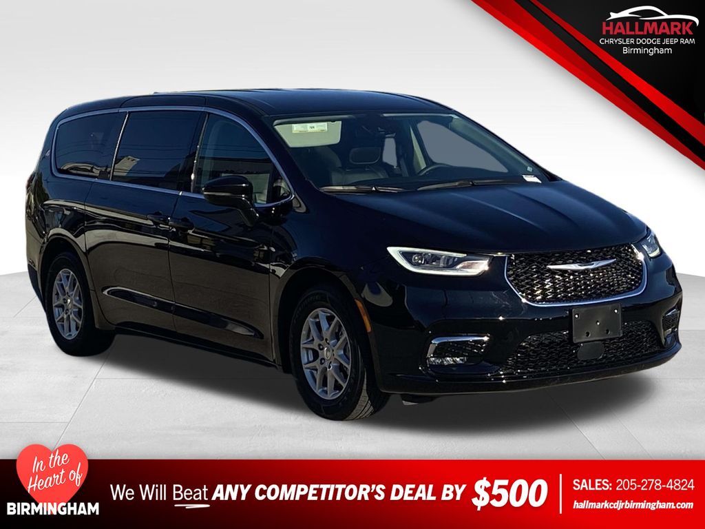 2024 Chrysler Pacifica Touring L's photo