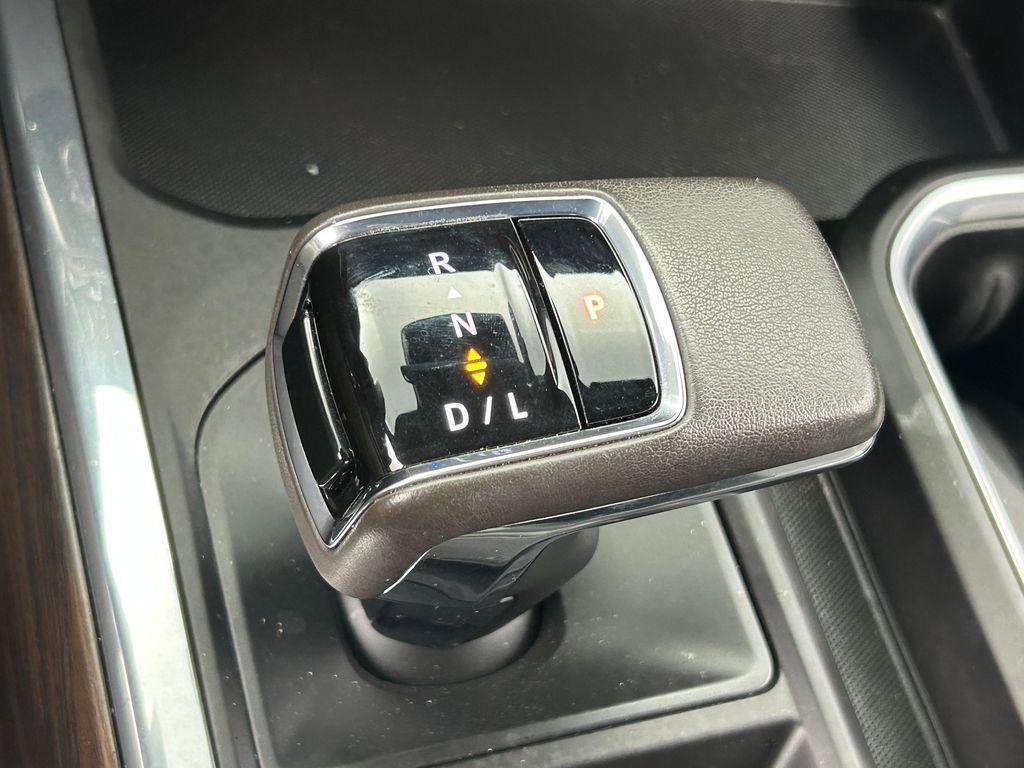 Used 2022 Onyx Black GMC SLT image 26