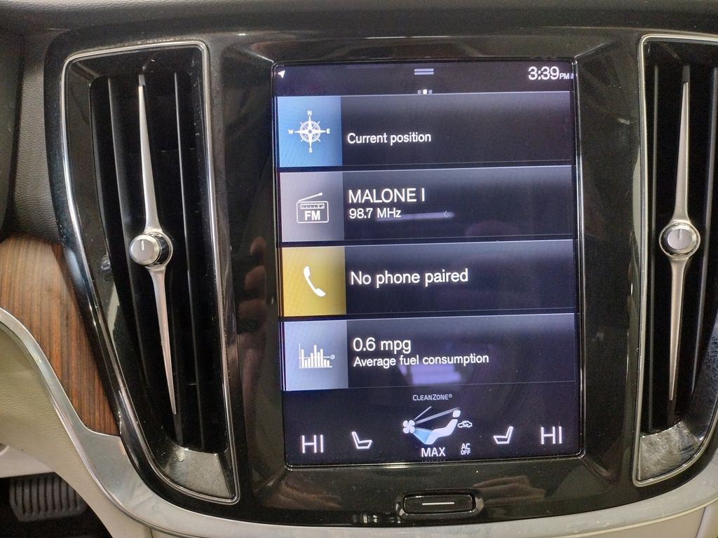 2021 Volvo S60 T6 Momentum