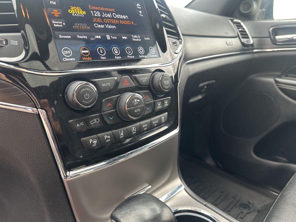 Used Car 2021 Jeep Grand Cherokee  80th Anniversary Edition For Sale Under $30,000 In Austin, Texas