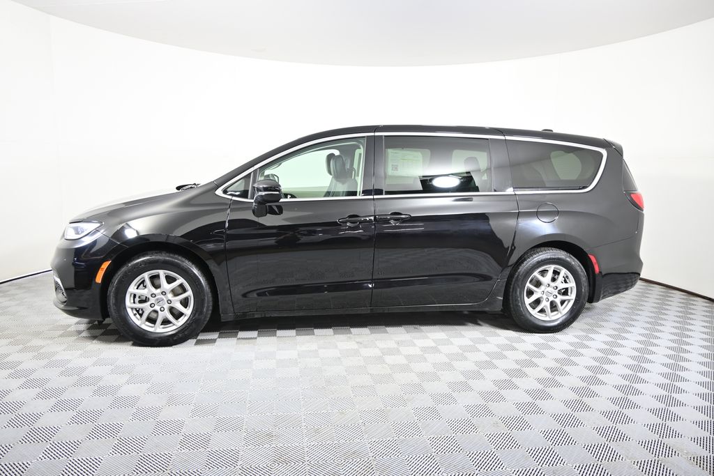 Used 2024 Chrysler Pacifica Touring L with VIN 2C4RC1BG7RR164119 for sale in Forest Lake, Minnesota