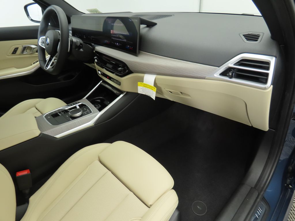 Thumbnail: 2026 BMW 3 Series - 16