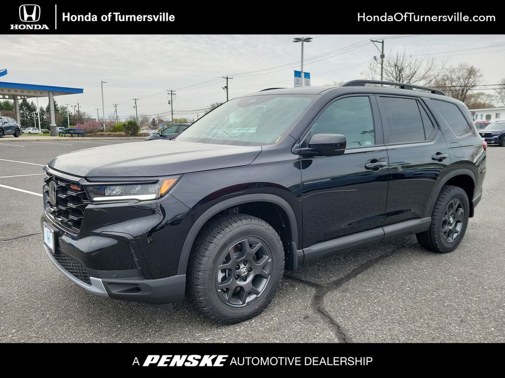 2025 Honda Pilot TrailSport Hero Image