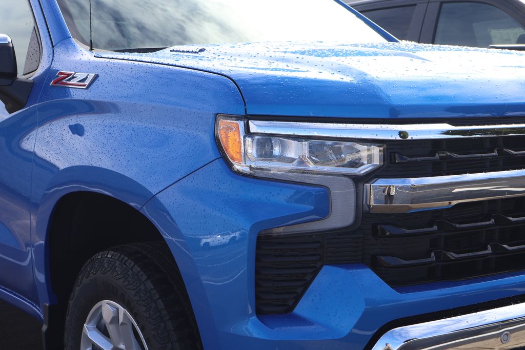 Thumbnail: 2026 Chevrolet Silverado 1500 - 3