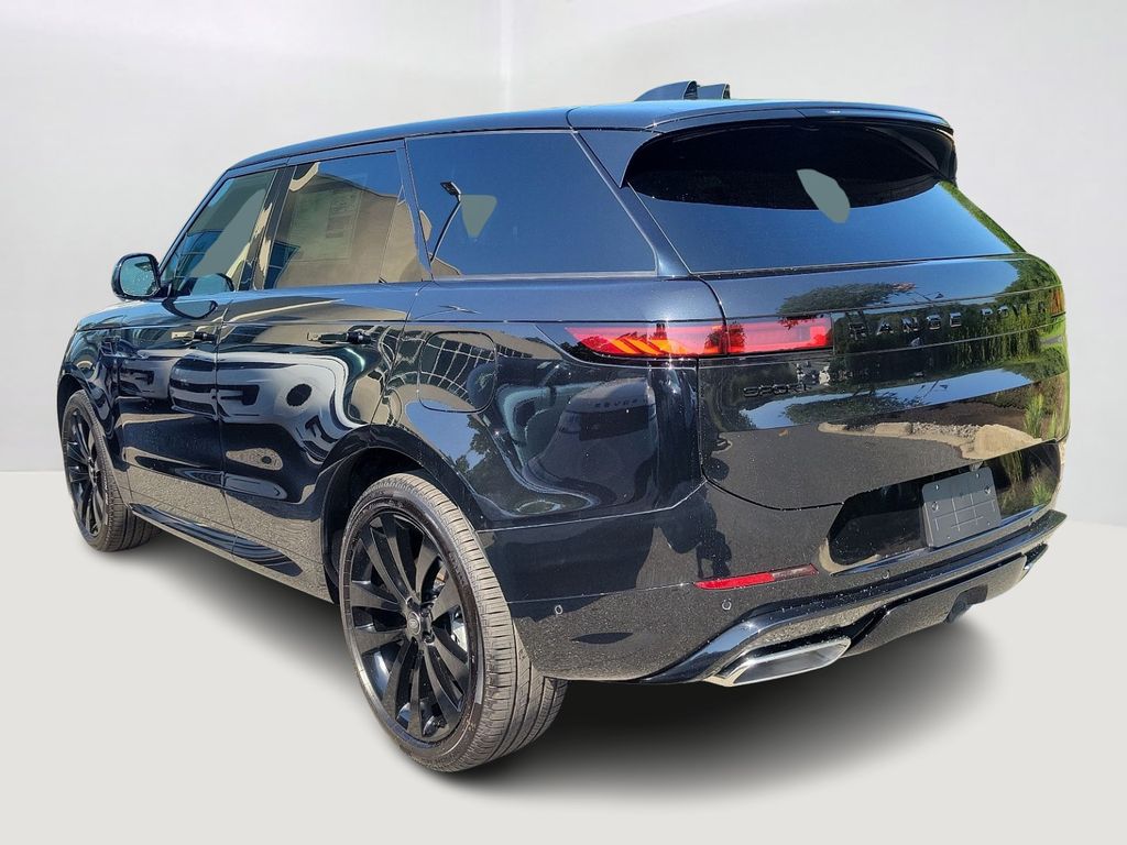 2025 Land Rover Range Rover Sport  4