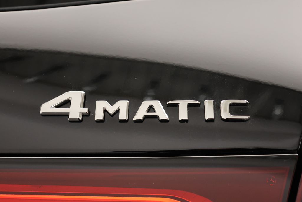 Thumbnail: 2026 Mercedes-Benz GLC - 10