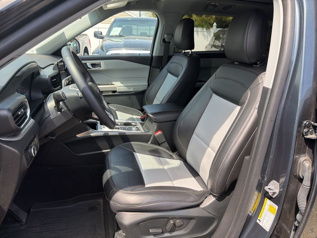 used 2023 Ford Explorer car, priced at $32,995