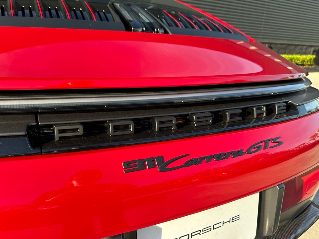 Thumbnail: 2026 Porsche 911 - 14