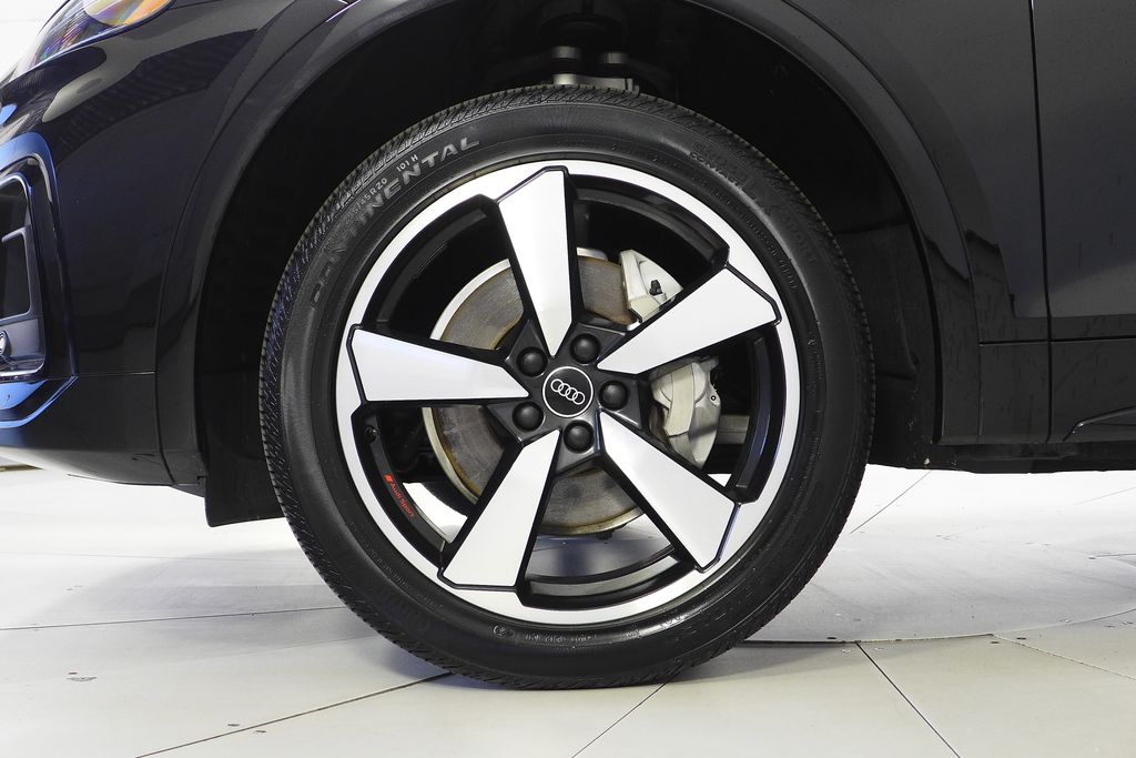 Thumbnail: 2023 Audi Q5 - 5