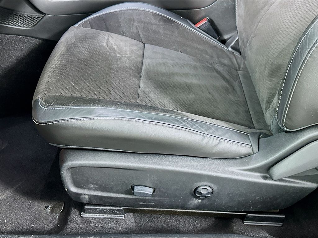 Thumbnail: 2019 Dodge Challenger - 19