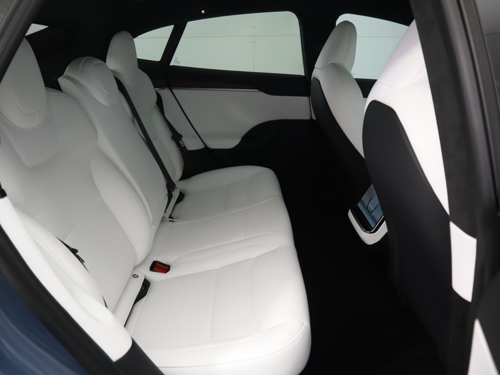 Thumbnail: 2026 Tesla Model S - 23