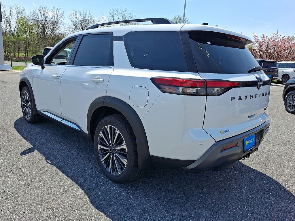 2026 Nissan Pathfinder — photo 3