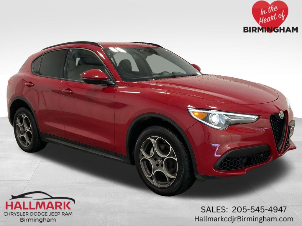 2022 Alfa Romeo Stelvio Sprint