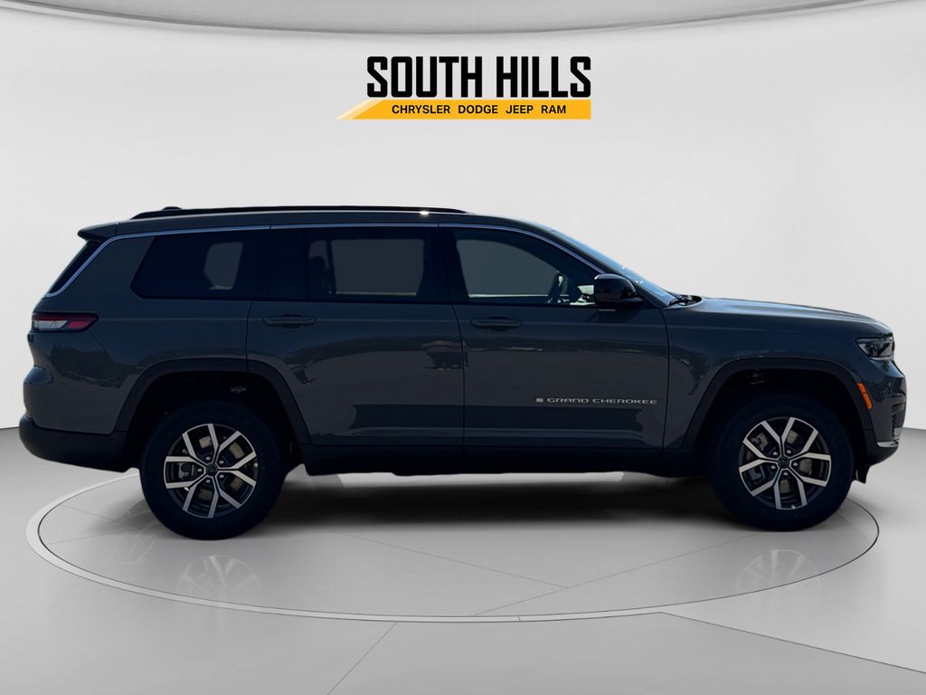 2027 Jeep Grand Cherokee L Laredo Gray at South Hills CDJR