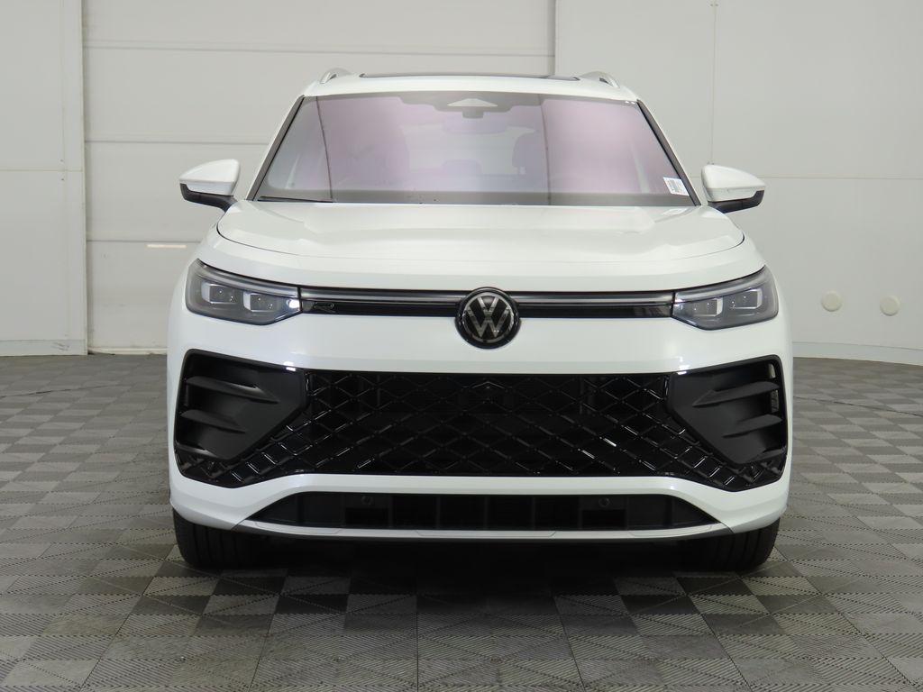 2025 Volkswagen Tiguan SE R-Line 3