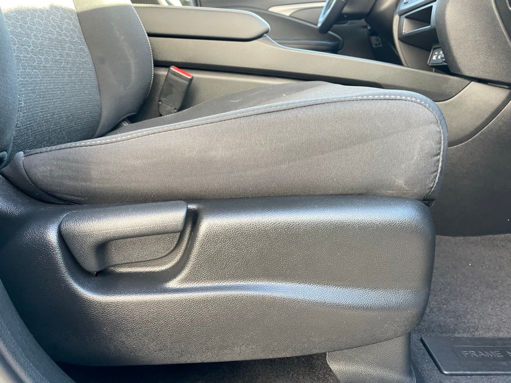 Thumbnail: 2025 Honda Ridgeline - 30