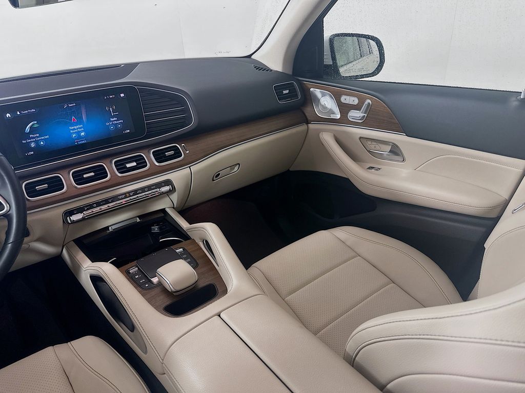 Thumbnail: 2022 Mercedes-Benz GLE - 24