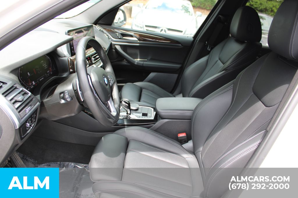 Used 2024 White BMW xDrive30i image 11