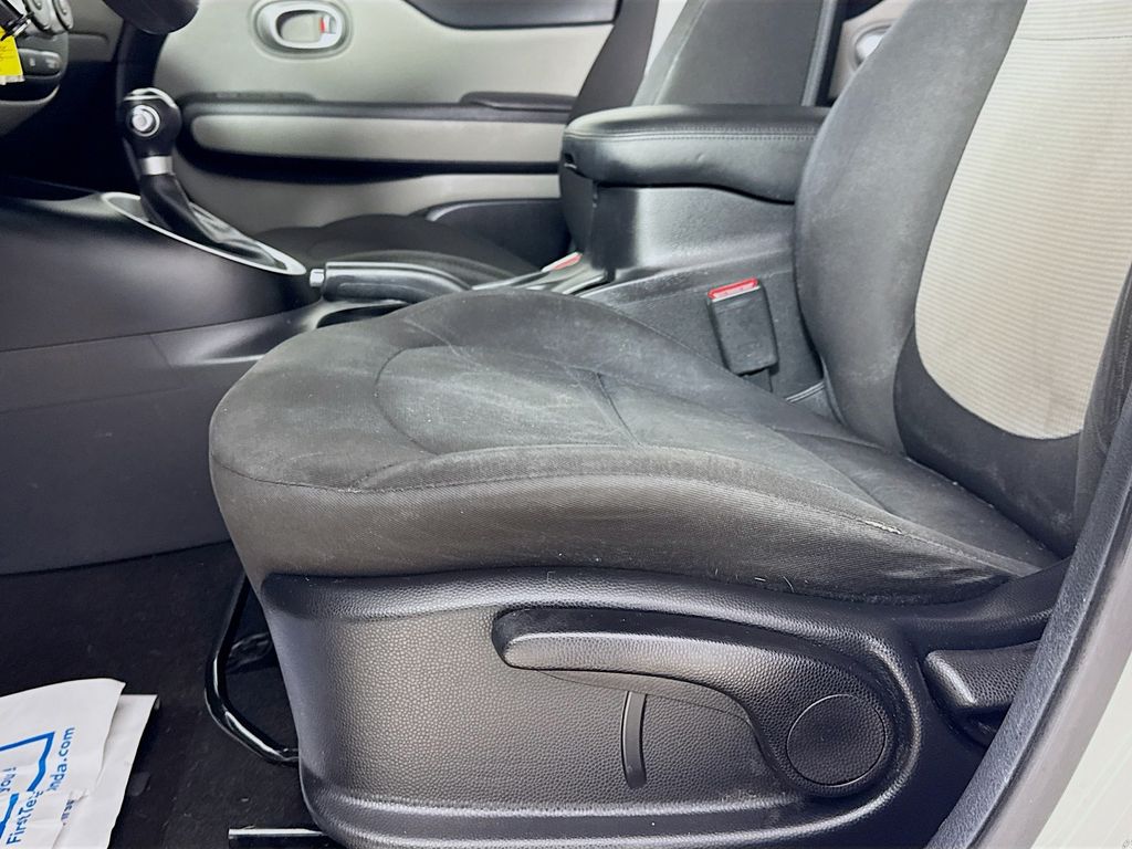 Used Car 2016 Kia Soul  Base For Sale Under $12,000 In Austin, Texas