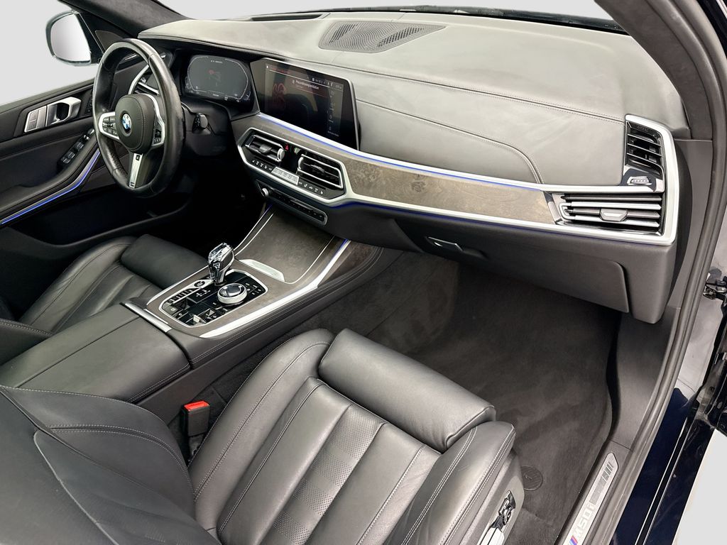 Thumbnail: 2021 BMW X7 - 16