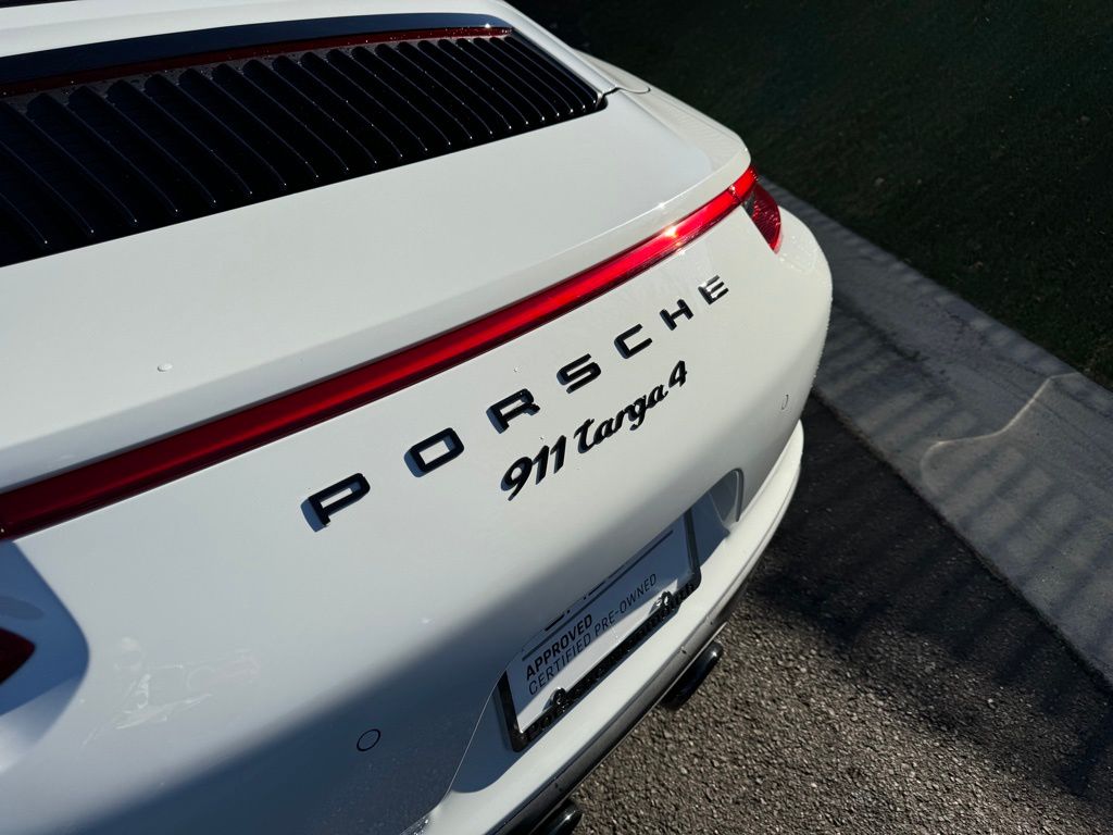 2019 Porsche 911 Targa 7