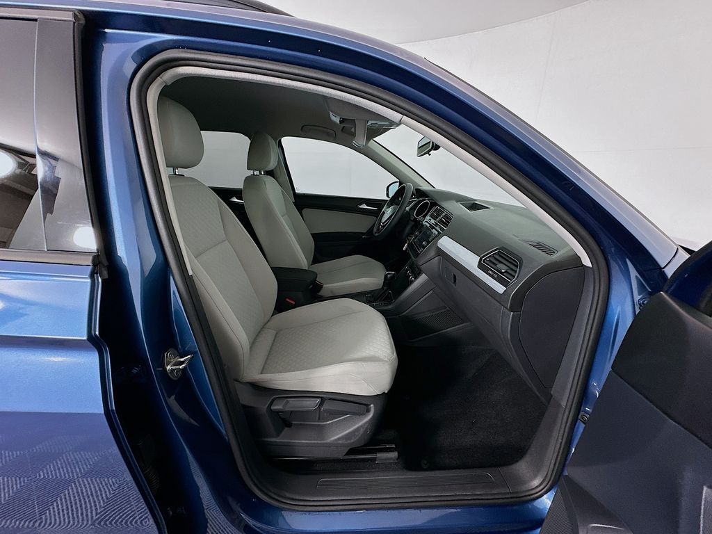 Thumbnail: 2018 Volkswagen Tiguan - 27