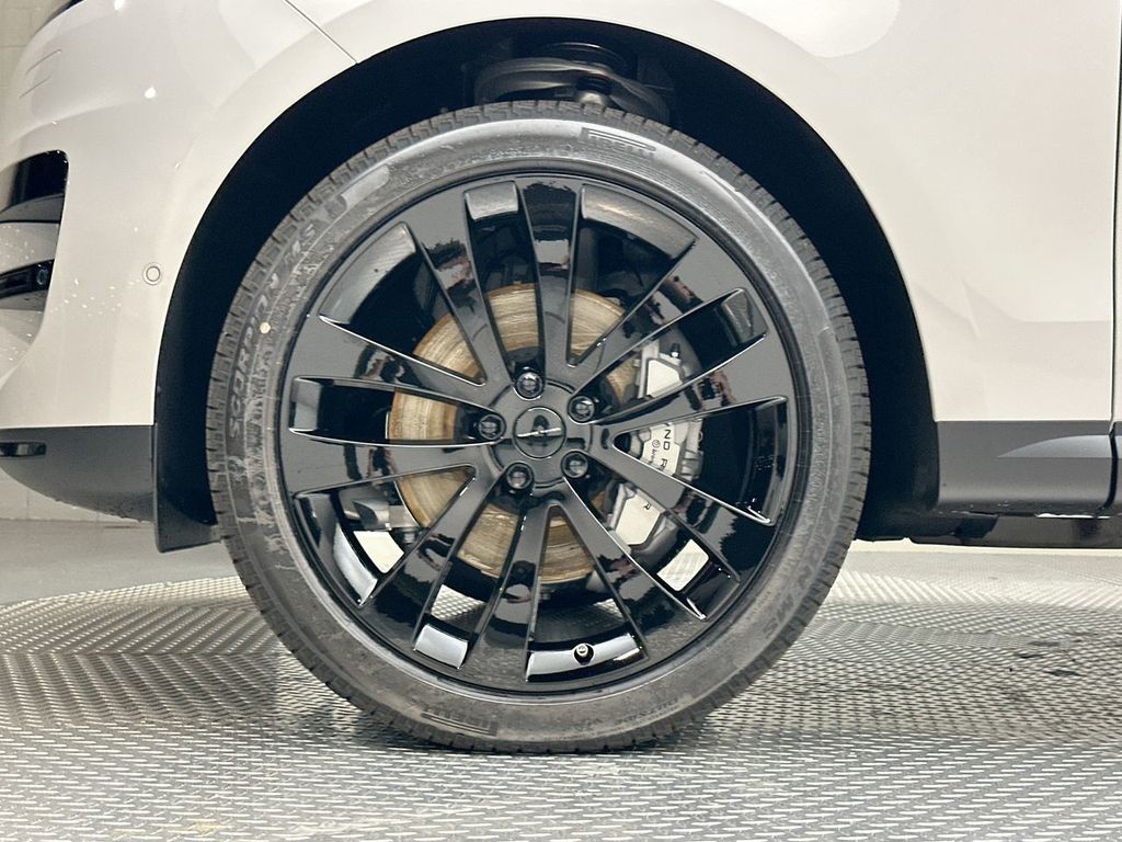 Thumbnail: 2026 Land Rover Range Rover Sport - 13