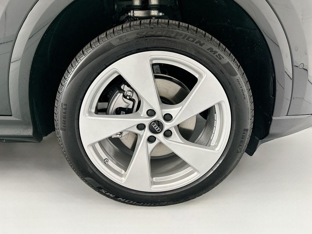 Thumbnail: 2026 Audi Q5 - 31